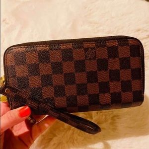 Louis Vuitton Wristlet Wallet